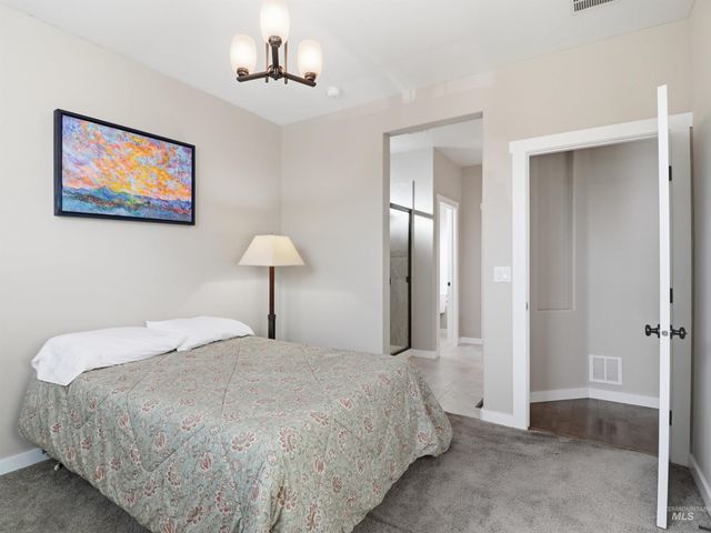 5824 W Tantallon St, Boise, ID 83714