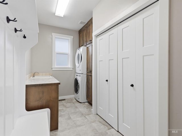 5824 W Tantallon St, Boise, ID 83714