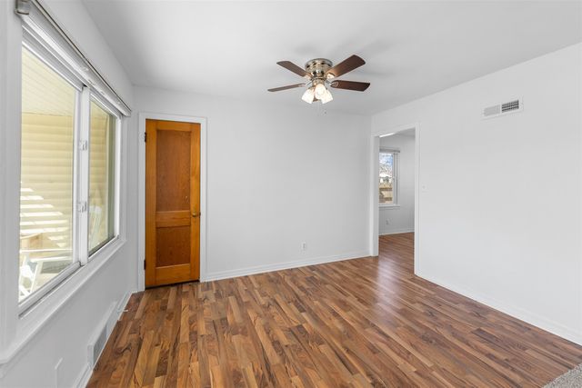 421 E Kirwin Ave., Salina, KS 67401