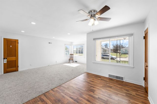 421 E Kirwin Ave., Salina, KS 67401