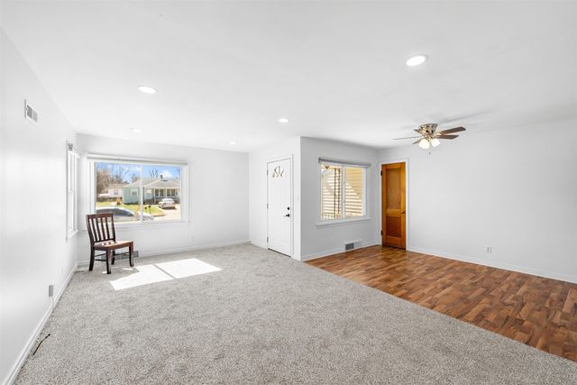 421 E Kirwin Ave., Salina, KS 67401