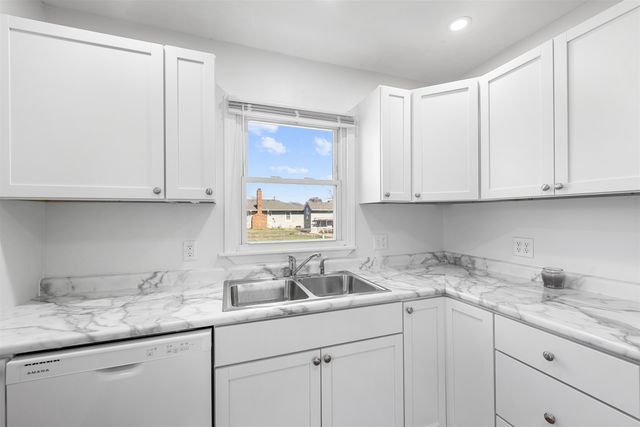 421 E Kirwin Ave., Salina, KS 67401