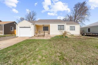 421 E Kirwin Ave., Salina, KS 67401