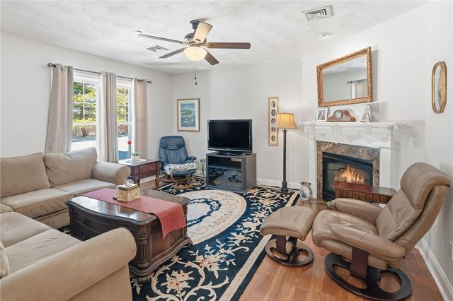 200 Roger Williams Avenue 201, East Providence, RI 02916