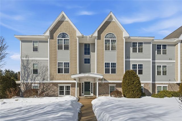200 Roger Williams Avenue 201, East Providence, RI 02916