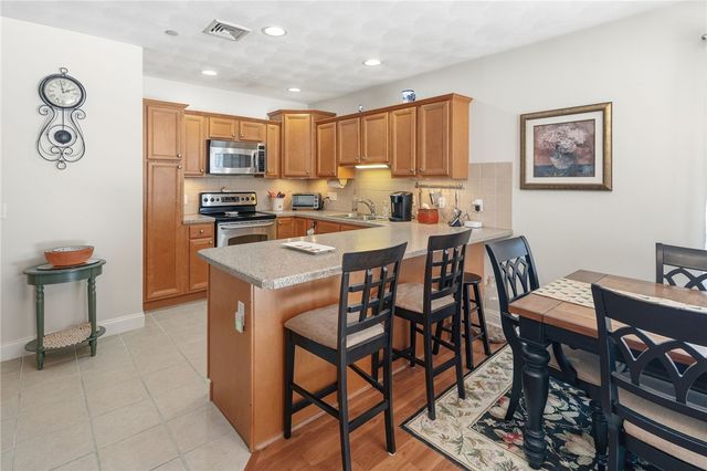 200 Roger Williams Avenue 201, East Providence, RI 02916