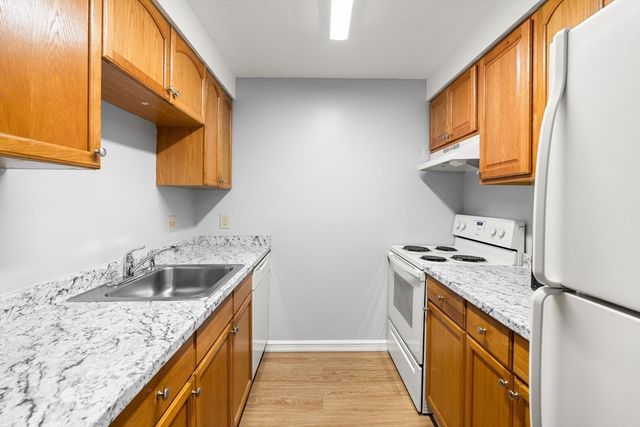 180 Main St C55, Bridgewater, MA 02324
