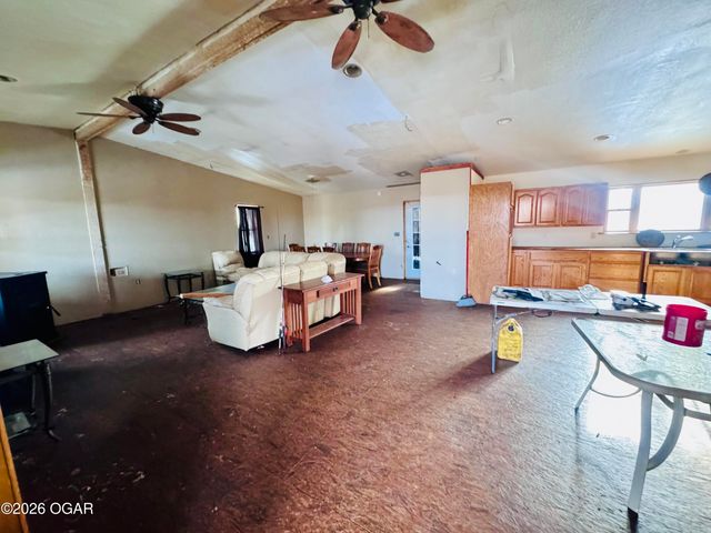 756 Cyclone Road, Pineville, MO 64856