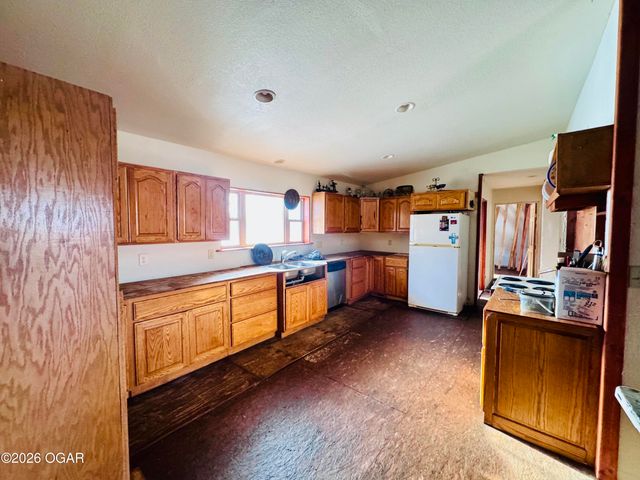 756 Cyclone Road, Pineville, MO 64856