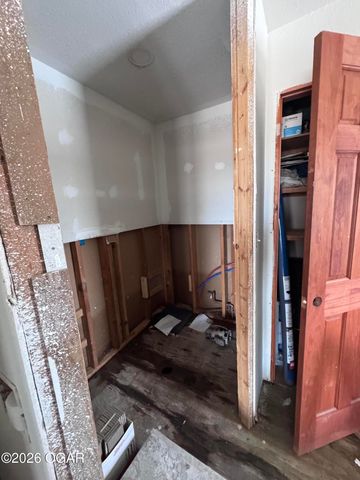 756 Cyclone Road, Pineville, MO 64856