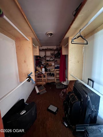 756 Cyclone Road, Pineville, MO 64856