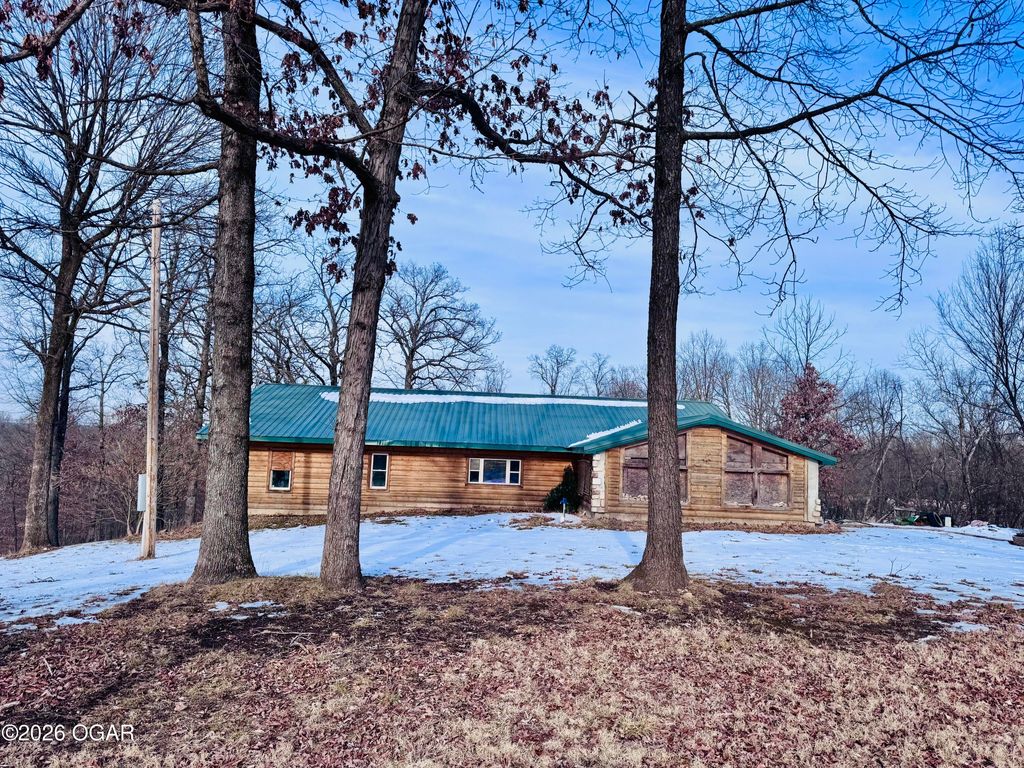 756 Cyclone Road, Pineville, MO 64856