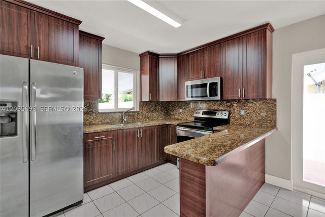 2610 SW 108th Ave, Miami, FL 33165