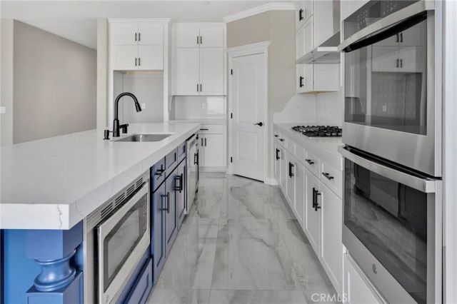 8575 Stockton Avenue, Hesperia, CA 92344