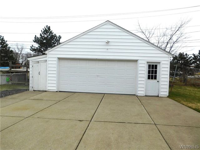 97 Southern Parkway, Cheektowaga, NY 14225
