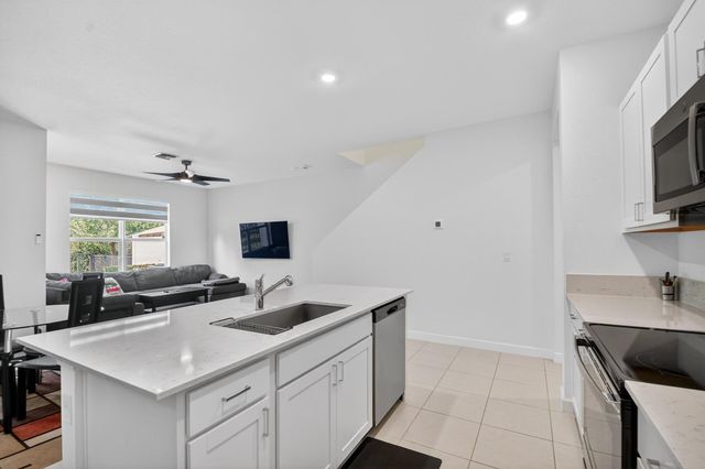 4301 Hammock Grove Drive, Lake Worth, FL 33467