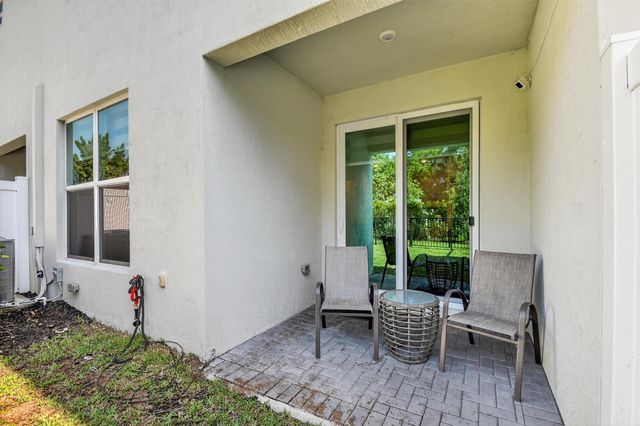 4301 Hammock Grove Drive, Lake Worth, FL 33467