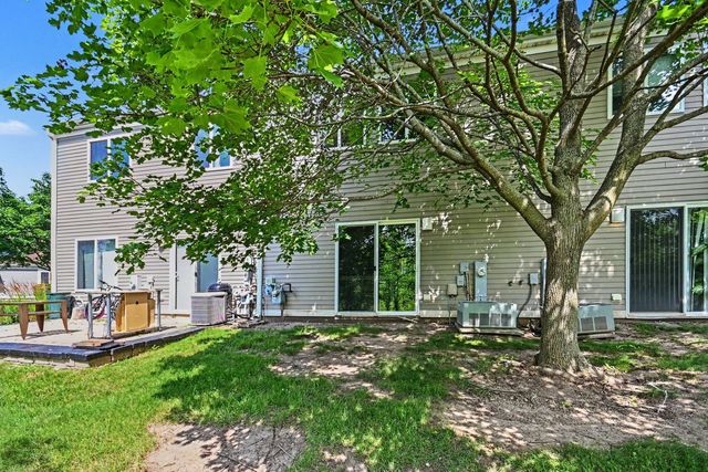 2734 Preston Court, Aurora, IL 60502