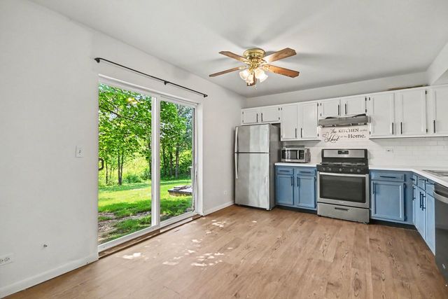 2734 Preston Court, Aurora, IL 60502