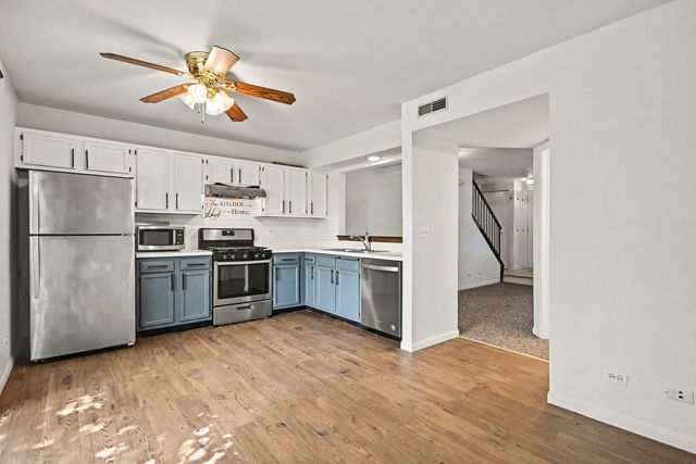 2734 Preston Court, Aurora, IL 60502