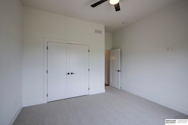 20624 Laurel Avenue, Elkhorn, NE 68022