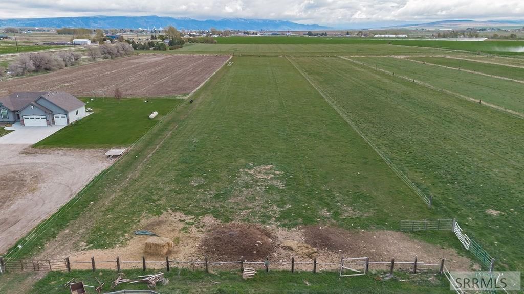 Image 2 of property listing at 14292 N 115 E, Idaho Falls, ID 83401