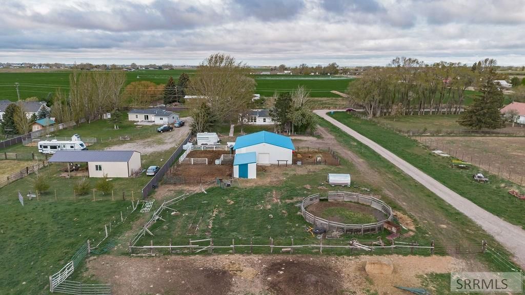 Image 3 of property listing at 14292 N 115 E, Idaho Falls, ID 83401