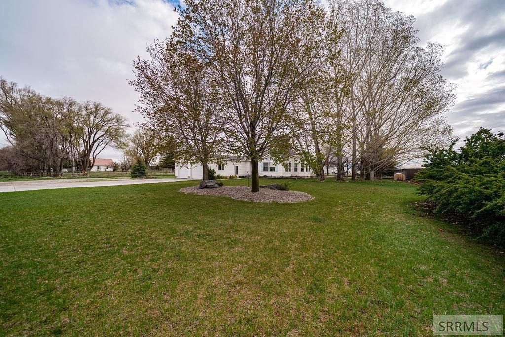Image 5 of property listing at 14292 N 115 E, Idaho Falls, ID 83401