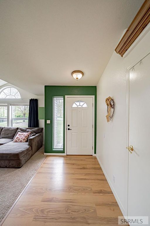 Image 6 of property listing at 14292 N 115 E, Idaho Falls, ID 83401