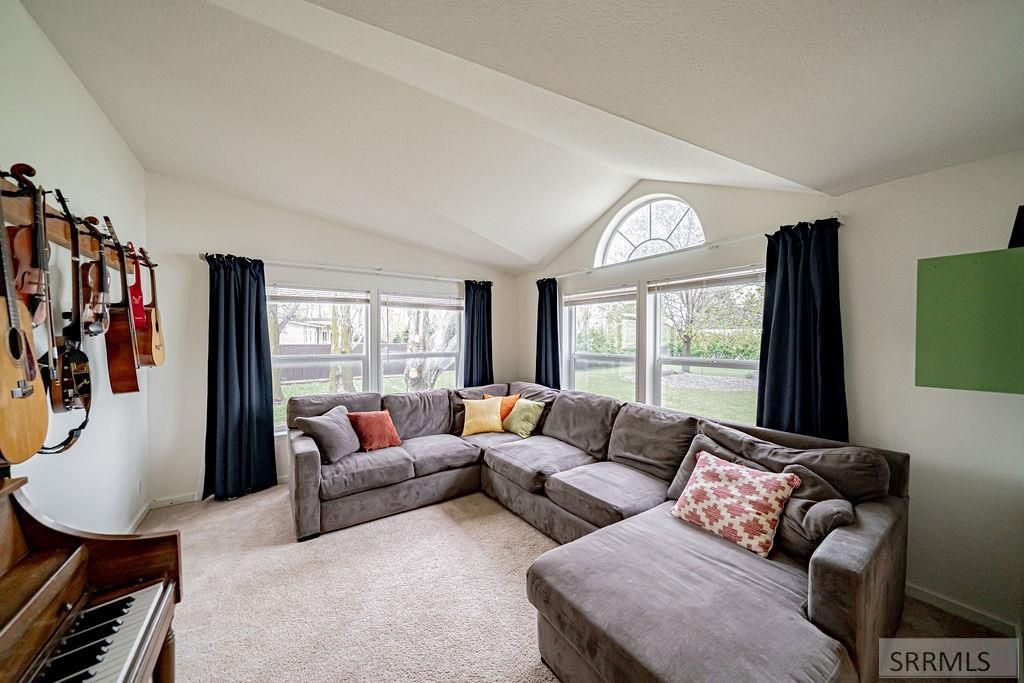 Image 9 of property listing at 14292 N 115 E, Idaho Falls, ID 83401