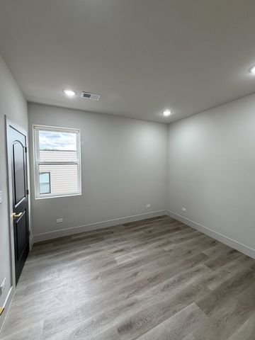 6603 S Langley Avenue 3, Chicago, IL 60637