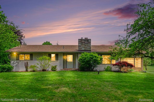 791 Kline Road, Oakland Charter Township, MI 48363