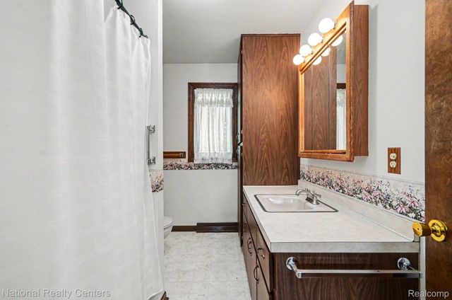 791 Kline Road, Oakland Charter Township, MI 48363