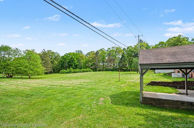 791 Kline Road, Oakland Charter Township, MI 48363