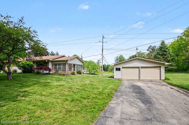 791 Kline Road, Oakland Charter Township, MI 48363