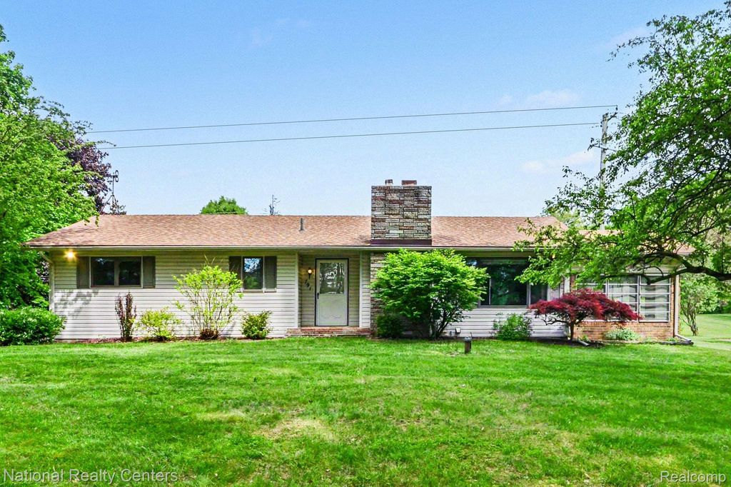791 Kline Road, Oakland Charter Township, MI 48363