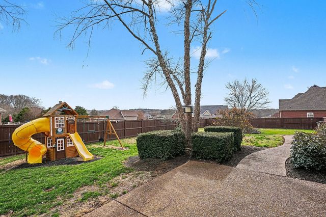 201 James Matthew Ln, Mount Juliet, TN 37122