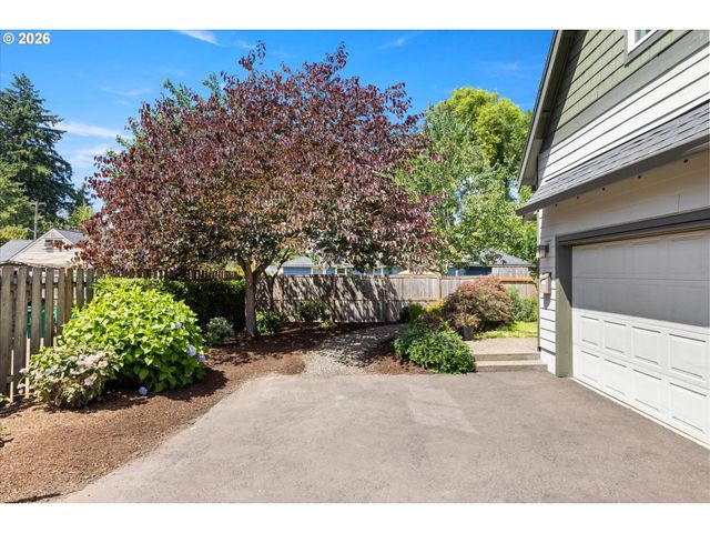 5530 Sw MAIN Ave, Beaverton, OR 97005