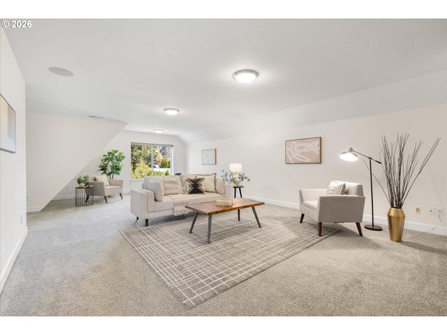 5530 Sw MAIN Ave, Beaverton, OR 97005