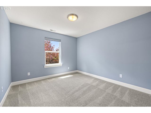 5530 Sw MAIN Ave, Beaverton, OR 97005