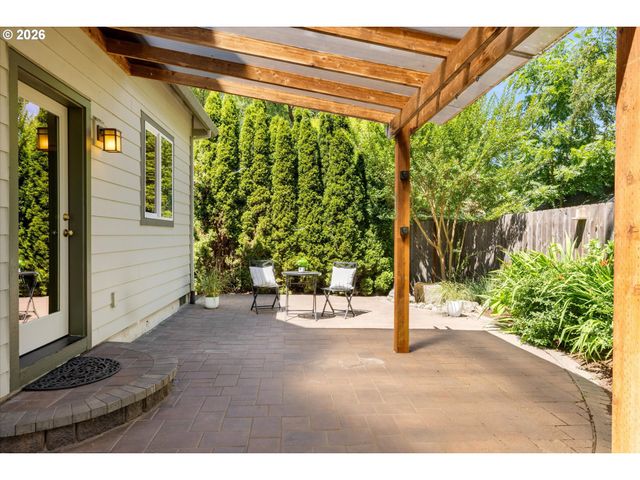 5530 Sw MAIN Ave, Beaverton, OR 97005