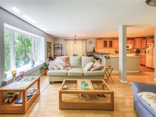 1310 Center Road, Monaca, PA 15061