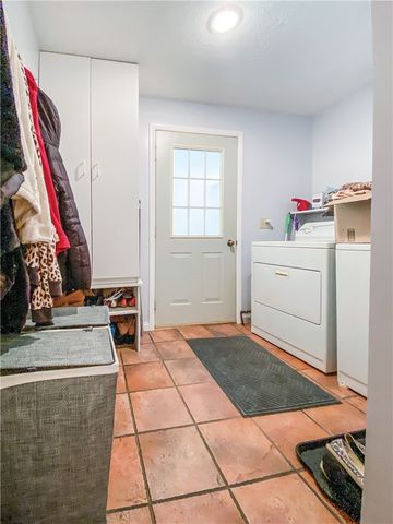 1310 Center Road, Monaca, PA 15061