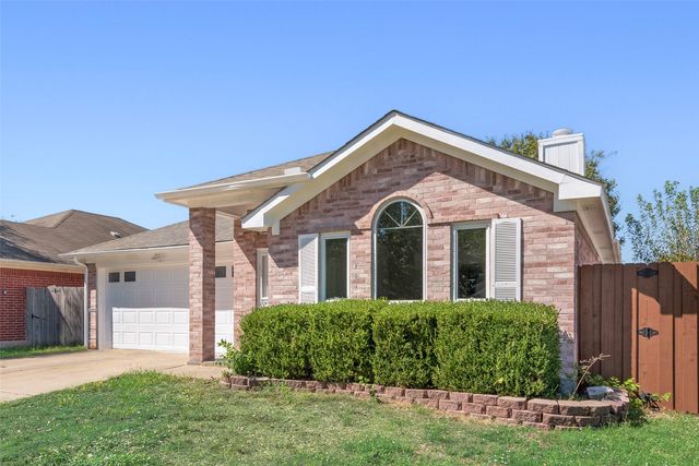 7016 Snowivy Court, Arlington, TX 76001