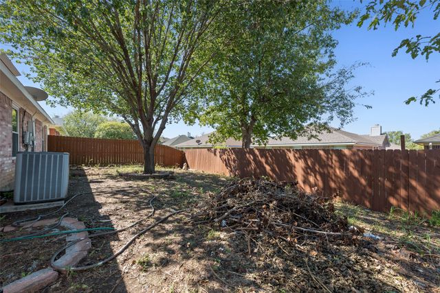 7016 Snowivy Court, Arlington, TX 76001
