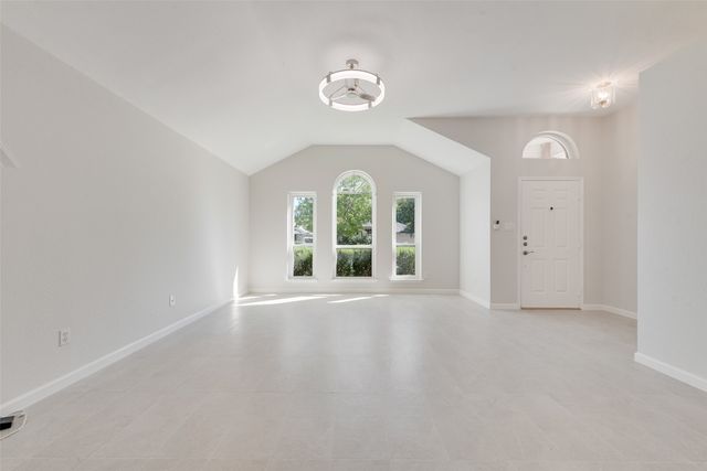 7016 Snowivy Court, Arlington, TX 76001