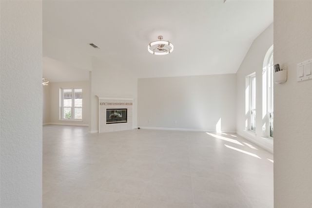 7016 Snowivy Court, Arlington, TX 76001
