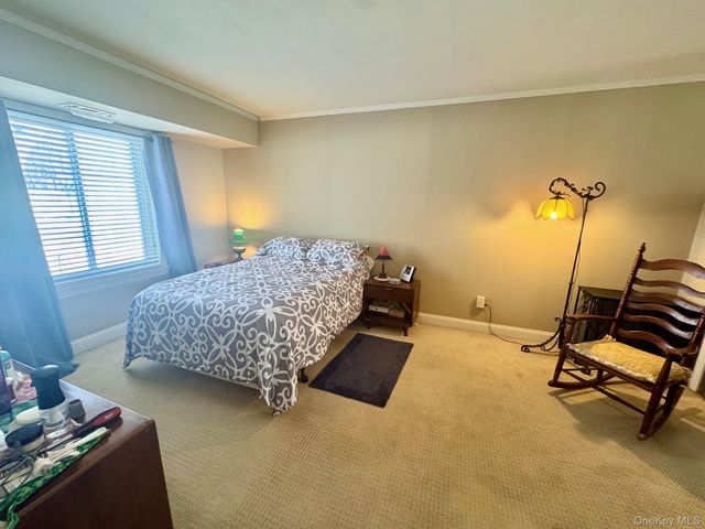 1 Aspen Court 1, Coram, NY 11727