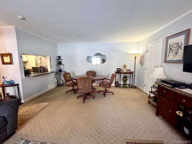 1 Aspen Court 1, Coram, NY 11727