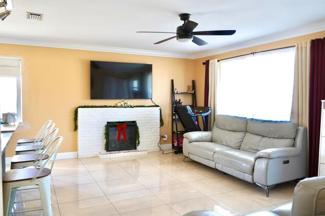 552 Beech Road, West Palm Beach, FL 33409